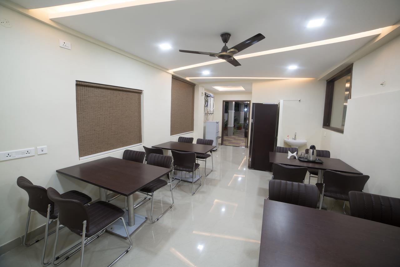 Our Nest Banjara Hotel Hyderabad Exterior foto